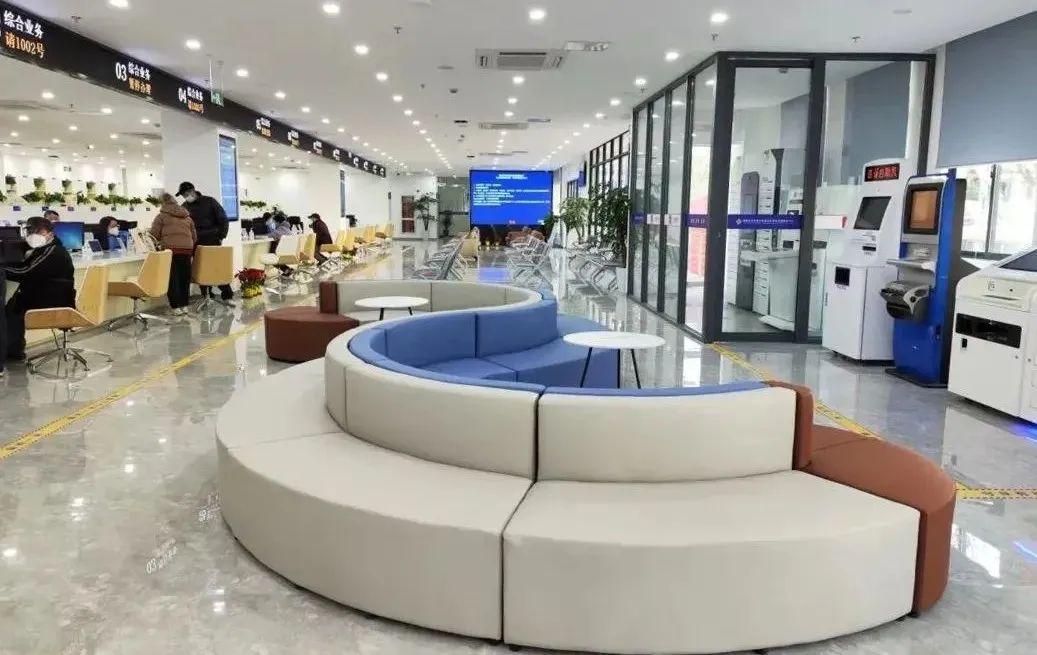 露科24小时套医保卡换医保卡去哪里换杨浦区延吉街道最好？手把手教你避开这些坑